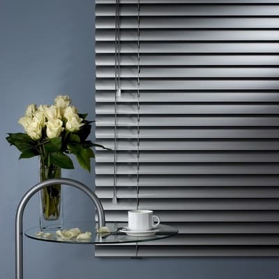 Алюминиевые жалюзи 50 мм